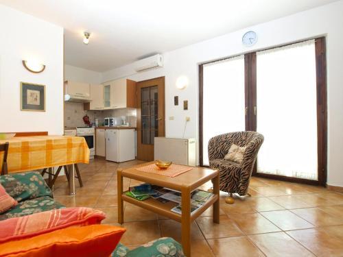 Apartments Ondina 1827