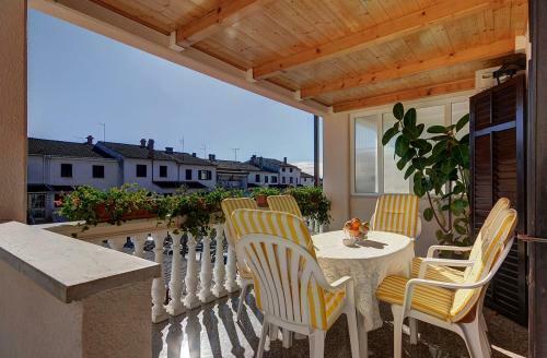 Cozy Apartments Alexandra For Relaxed Vacation