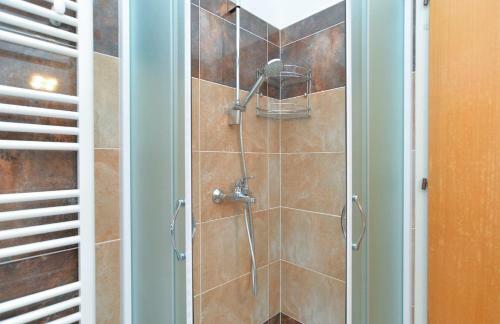Hostal Apartment & Room Tanja 1552