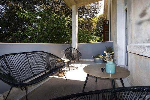 *** Lounge Terrace Apartment With The Harbour View / City Centre ***