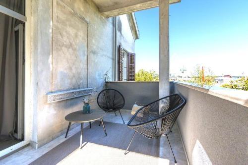 *** Lounge Terrace Apartment With The Harbour View / City Centre ***