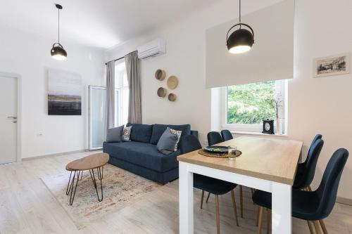*** Lounge Terrace Apartment With The Harbour View / City Centre ***