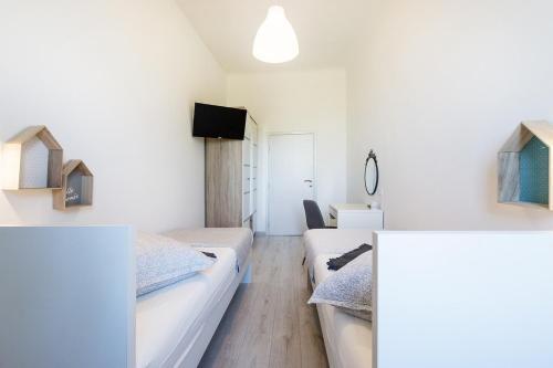*** Lounge Terrace Apartment With The Harbour View / City Centre ***