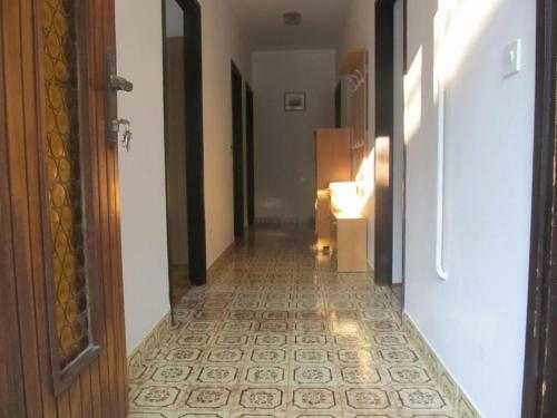 Apartment Razum - Three Bedroom Apartment