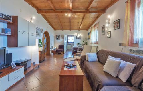 Three-bedroom Apartment In Pula