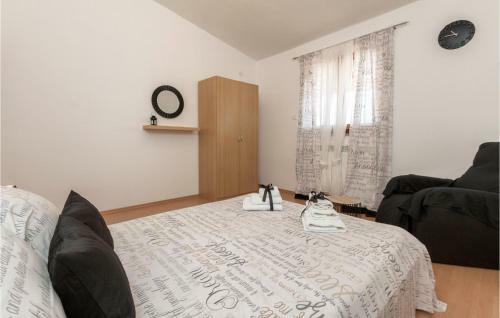 Three-bedroom Apartment In Pula