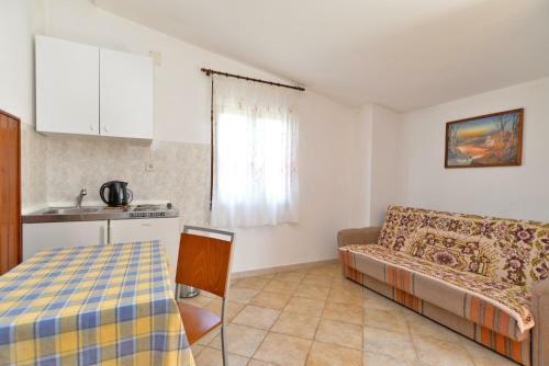 Hostal Apartment & Room Milka 1633
