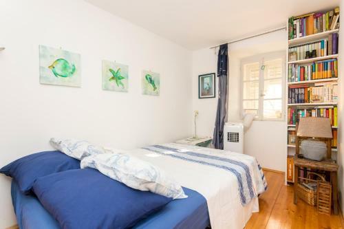 House Rustica With Private Garden And Parking