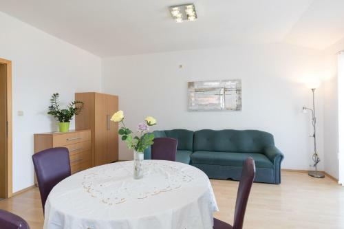 Apartment Cvijic Rose