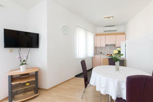 Apartment Cvijic Rose