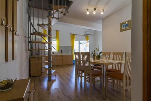 Apartments Ivica