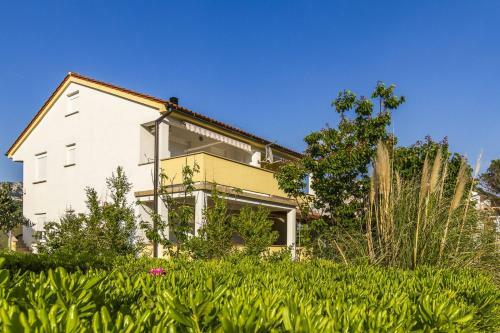 Apartments Ivica