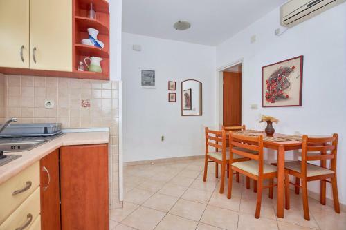 Apartamento House Helena 1968