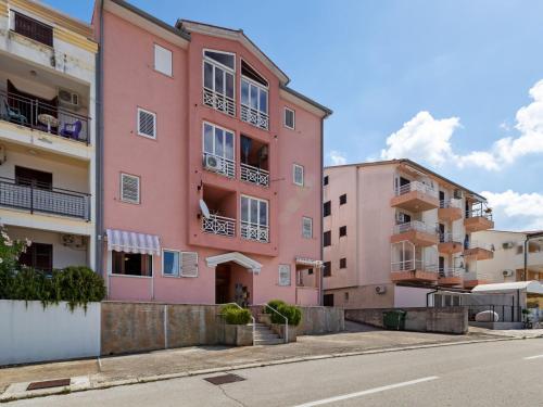 Simplistic Apartment In Rabac Near Seabeach