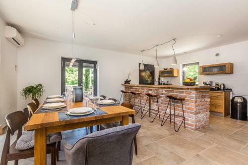 Villa Holiday House Rasopasno