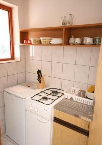 Apartments Amalija-50m Close To Sea