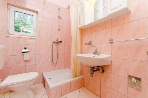 Apartments Ugrina