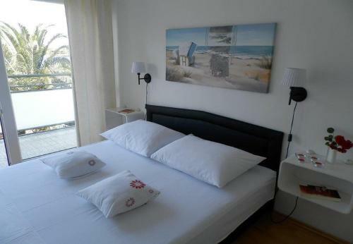 Holiday Home Igor-10m From Beach