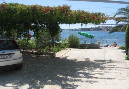 Holiday Home Igor-10m From Beach