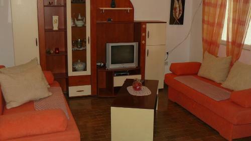 Apartments Fran - 150m From Beach