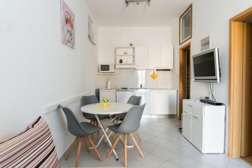 Apartments Novica
