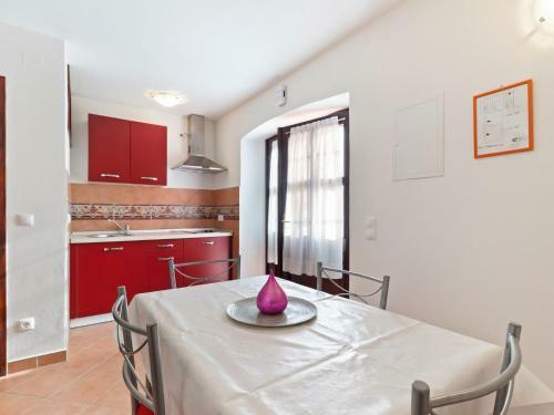 Quaint Apartment In Rovinj With Terrace