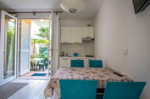 Secret Garden Apartments