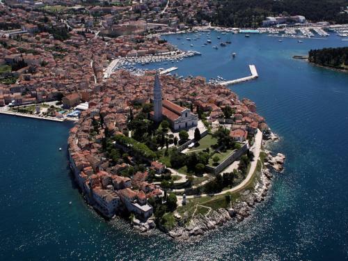 Beautiful Holiday Home In Rovinj With Private Terrace
