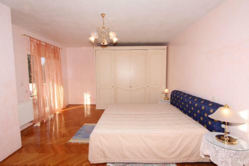 Apartment Provena