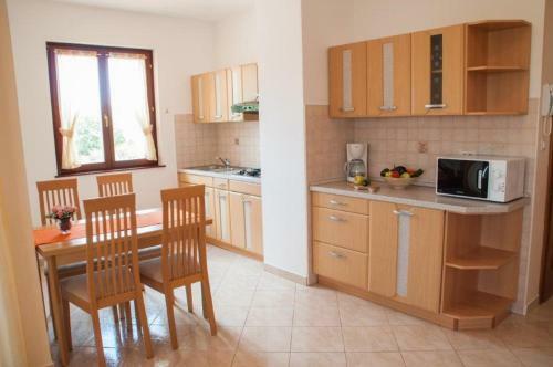 Hostal Apartments Lori