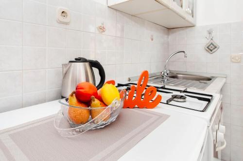 Hostal Apartment And Room Josip 2070