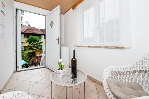 Hostal Apartment And Room Josip 2070