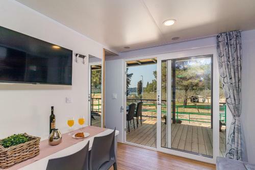 Ivaci Luxury Mobile Homes