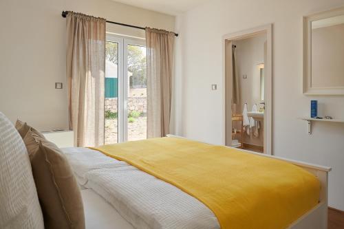 Rudina Villa Sleeps 10 With Pool Air Con And Wifi