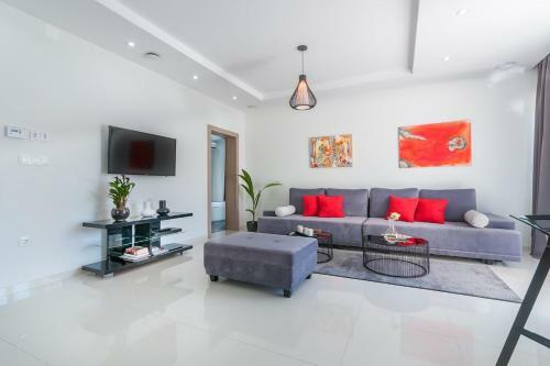Villa White