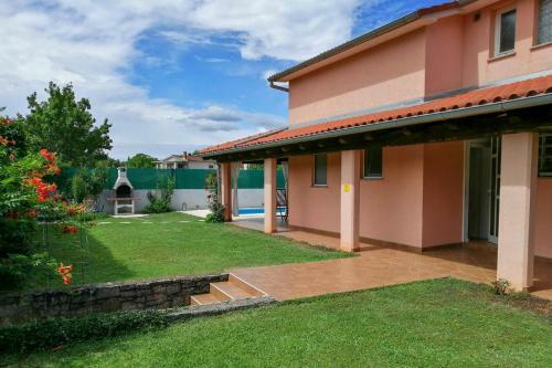 Villa Holiday Home Petra's Place