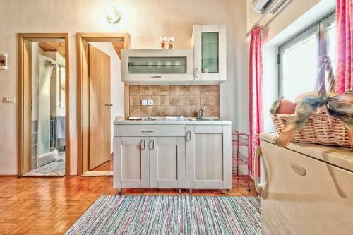 Hostal Gino House With Apartments
