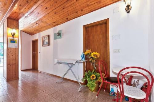 Hostal Gino House With Apartments