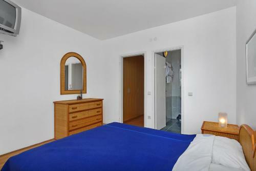 Hostal Rooms Ana - 5 M From Beach