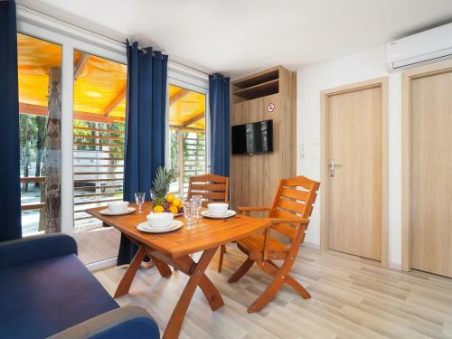 Mediteran Travel Mobile Homes Selce
