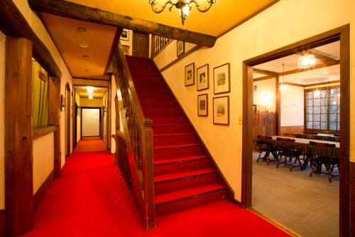 Posada Grove Inn Skala
