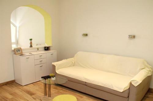 Apartments Ton-30m From Sea
