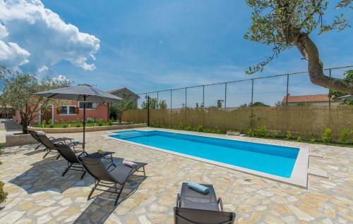 Spacious Villa Perkovic With Private Pool And Jacuzzi