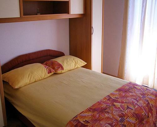 Apartments Stipan-80m From Sea