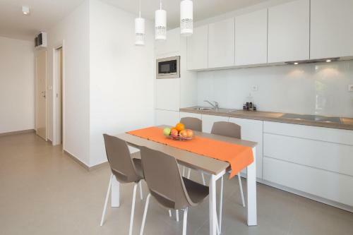 Apartments Alba 1
