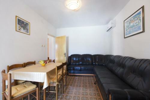 Apartments Sani-slatine