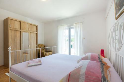 Apartments Sani-slatine
