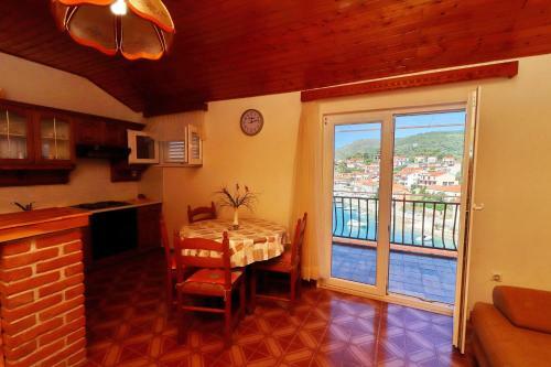 Apartments Peselj