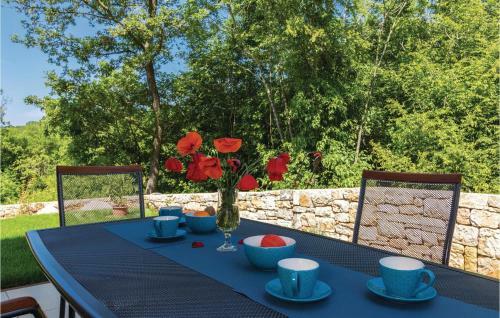 Four-bedroom Holiday Home In Putini