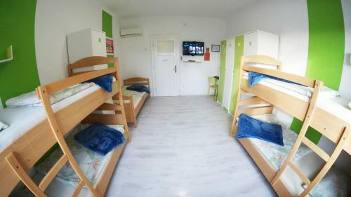 Croparadise Green Hostel